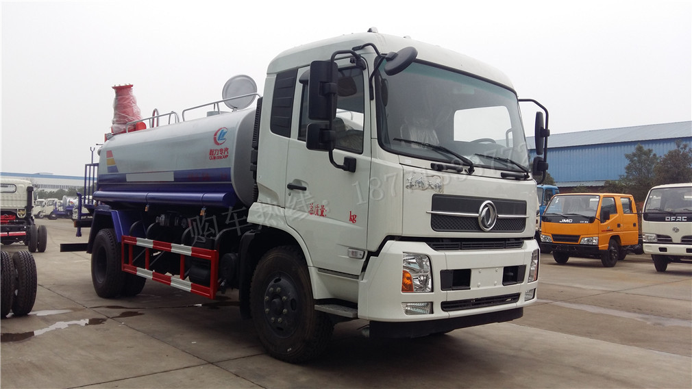 東風天錦(12方)CLW5161GSSD5型霧炮灑水車車型簡介