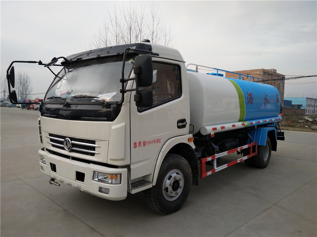 東風多利卡(9.5方)CLW5110GPS5型綠化噴灑車車型簡介