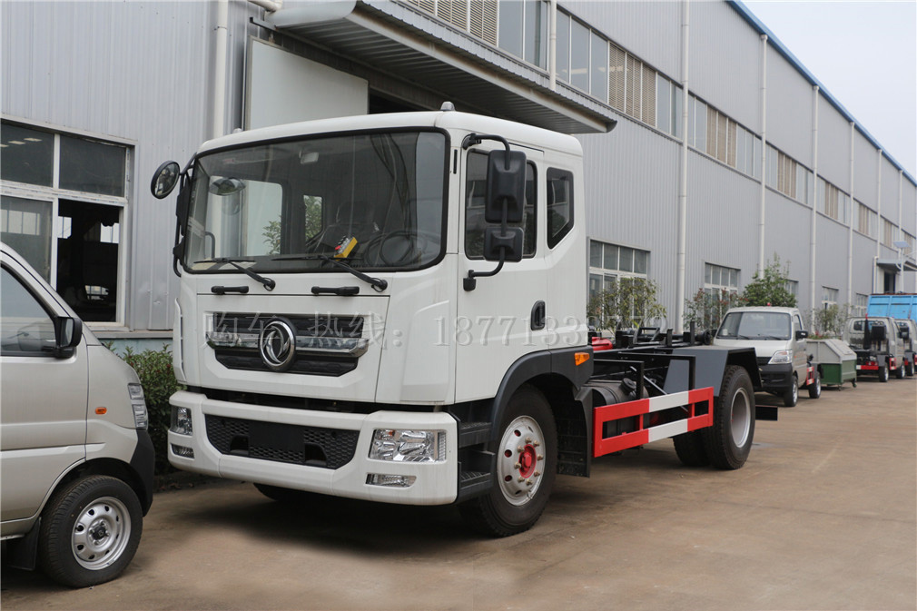 東風(fēng)多利卡D9(12方)CLW5160ZXXD5車(chē)廂可卸式垃圾車(chē)車(chē)型簡(jiǎn)介