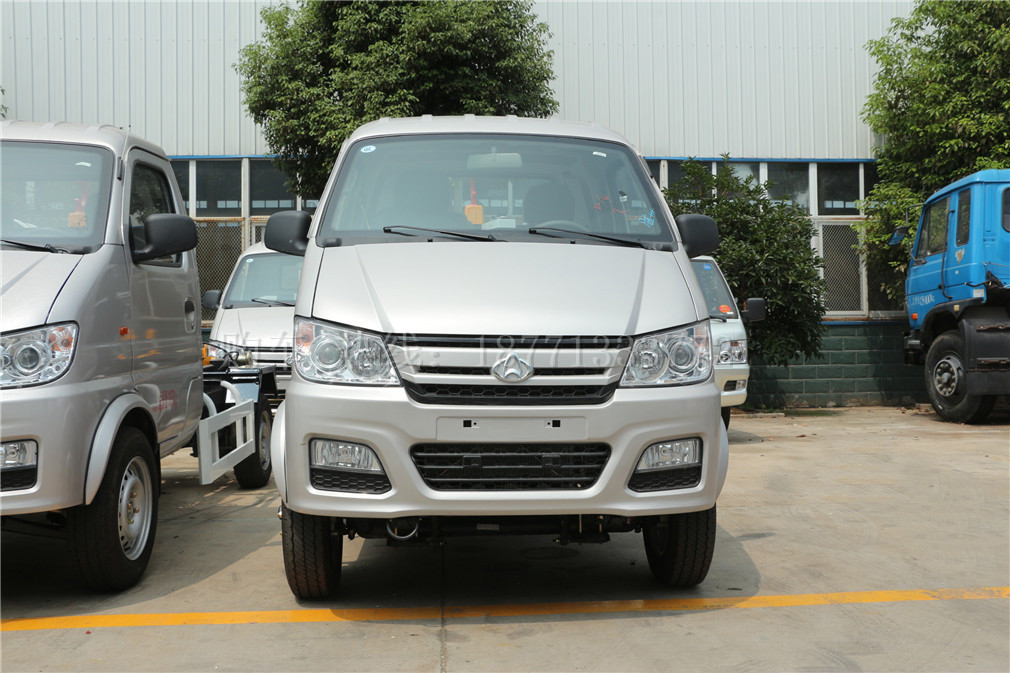 長(zhǎng)安4方CLW5031ZXXS5車廂可卸式垃圾車車型簡(jiǎn)介